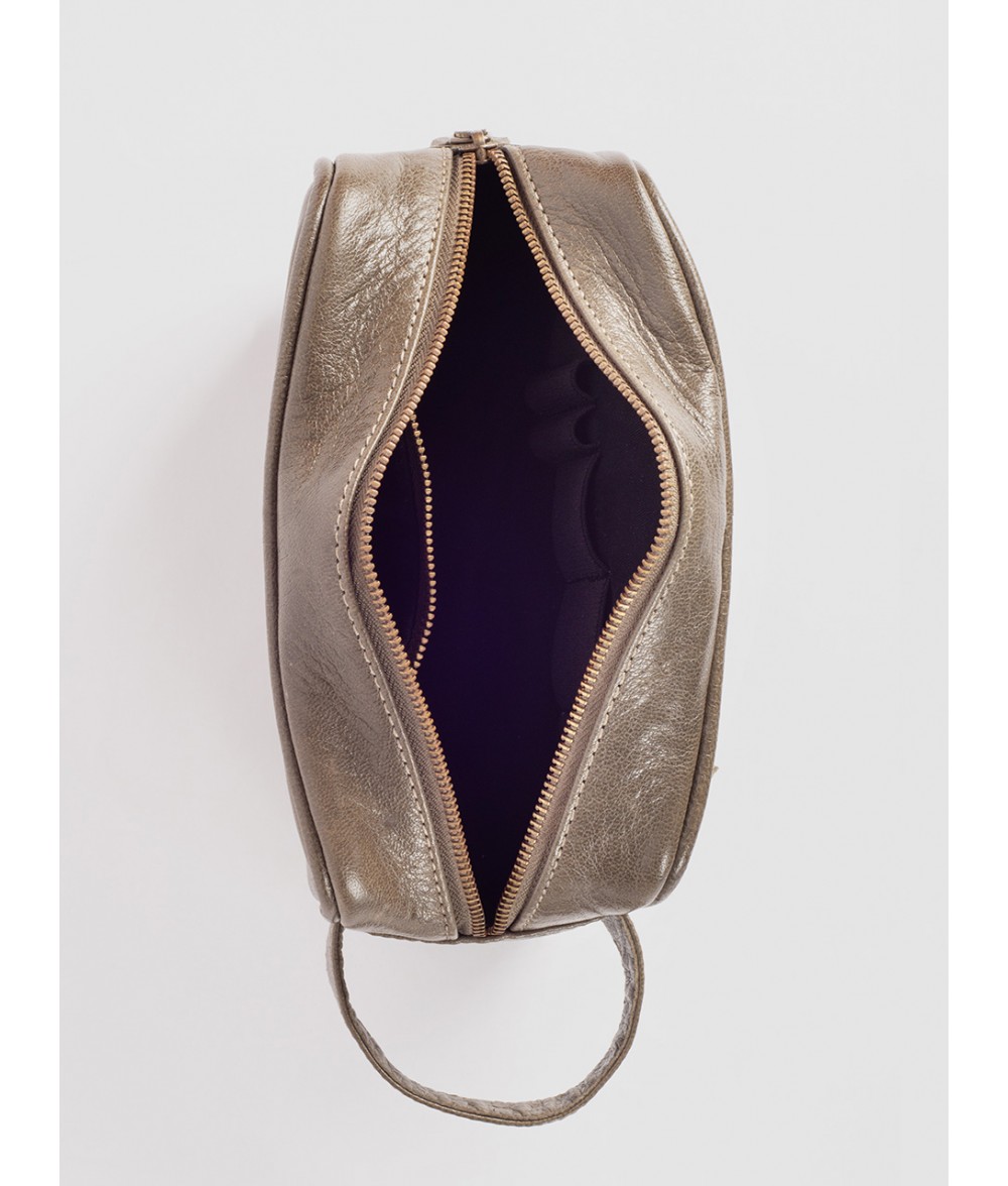 Arthur Leather Shaving Bag Alaskan Leather Company